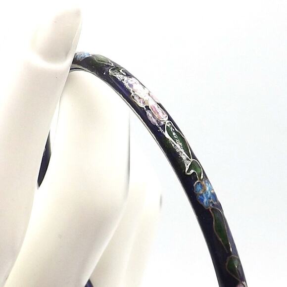 Vintage Cloisonne Floral Bangle Bracelet, Dark Blue Enamel, 7 3/4 Inch, 1960s - Picture 5 of 12